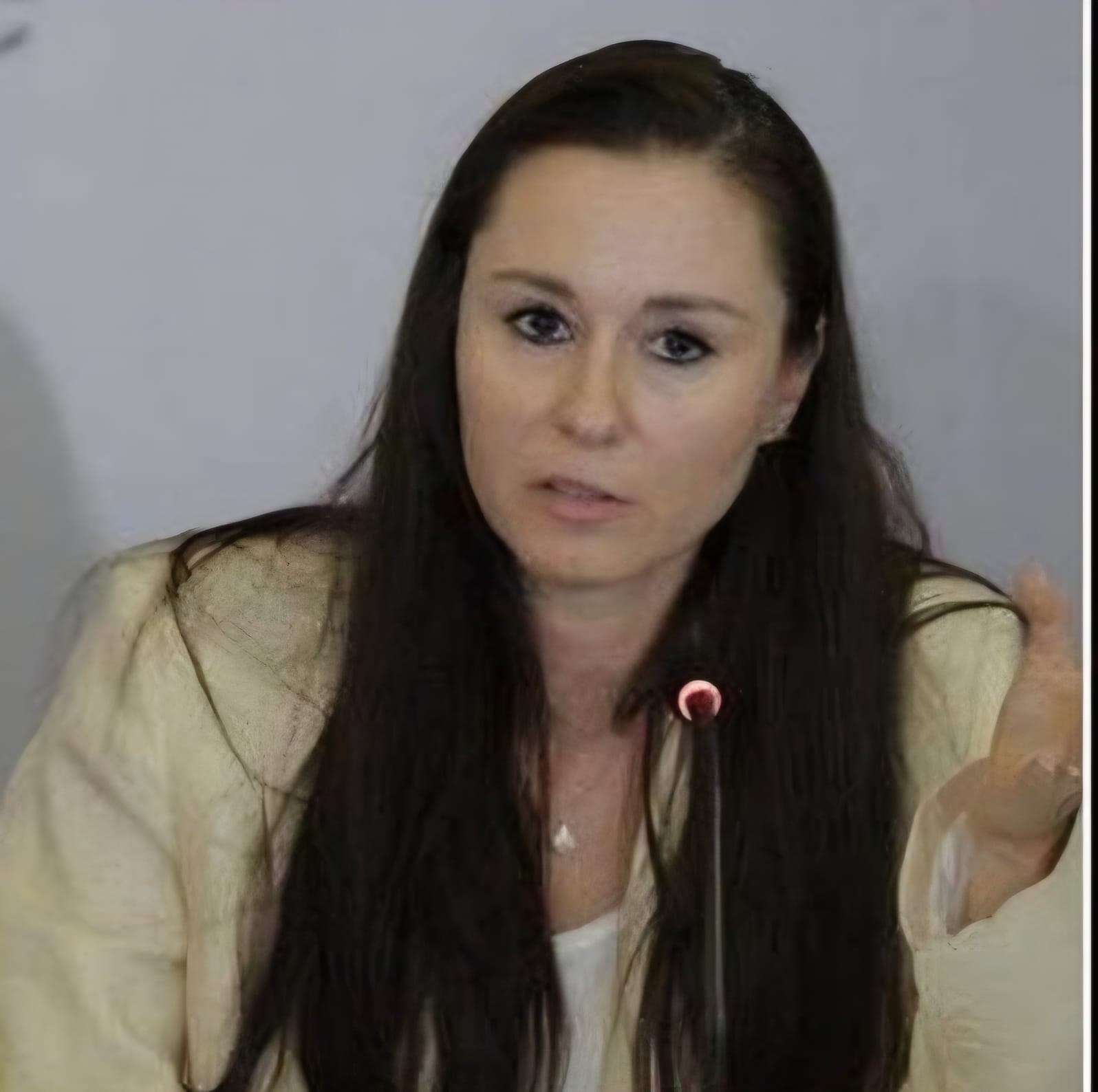 Lorena Goxhobelli  kr AKSH 